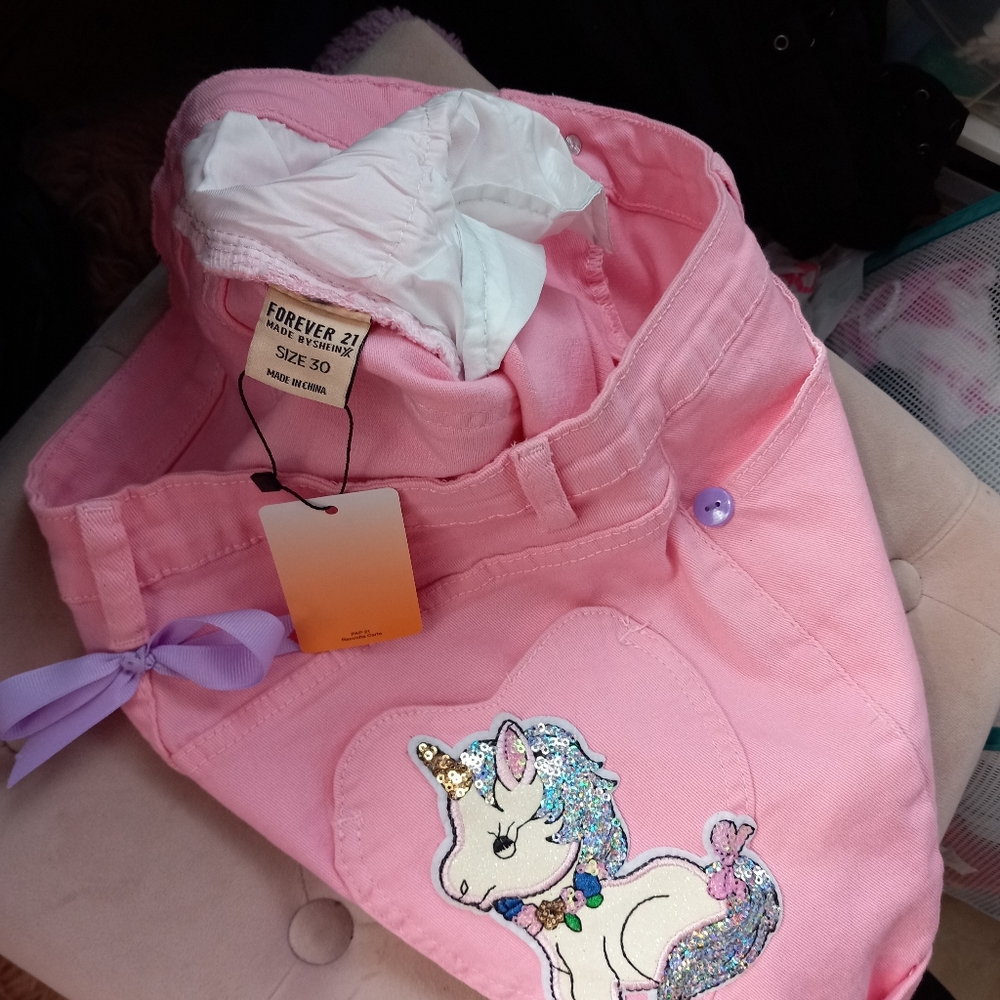 Heart butt-pocket unicorn w/pearl accents custom OOAK Rage shorts! Kawaii SOLD - Picture 5 of 7